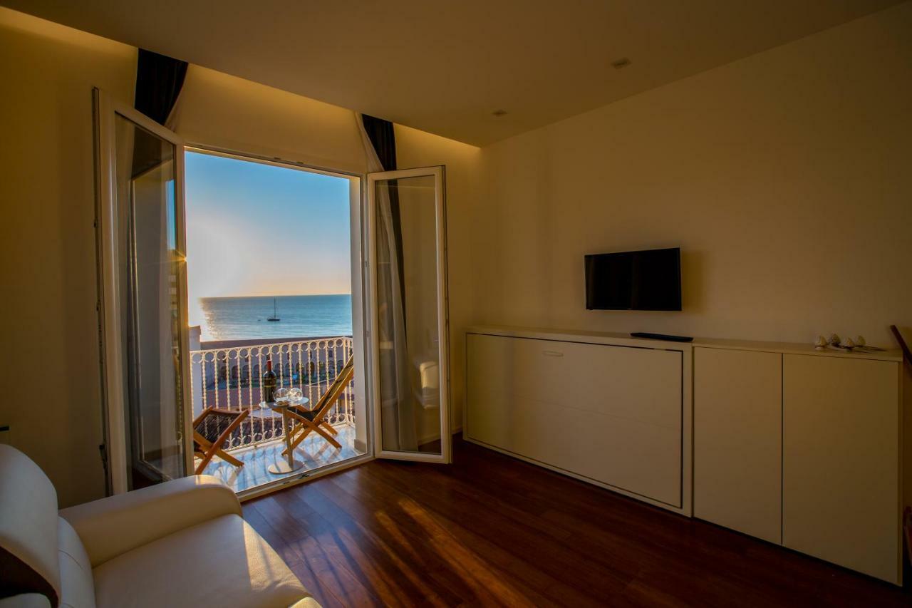 Cefalu Charme E Chic Suites Exterior photo