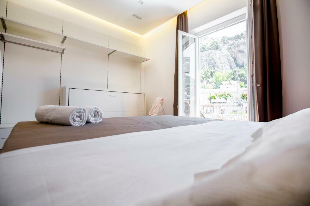 Cefalu Charme E Chic Suites Exterior photo