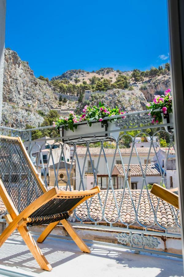Cefalu Charme E Chic Suites Exterior photo